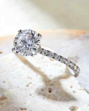 2.50 Ct Round-Cut Lab Grown Diamond Engagement Ring Solid 18k White Gold EF/VVS2