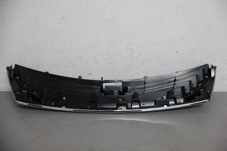 2012 2014 NISSAN VERSA FRONT CHROME GRILLE - Image 4 of 4