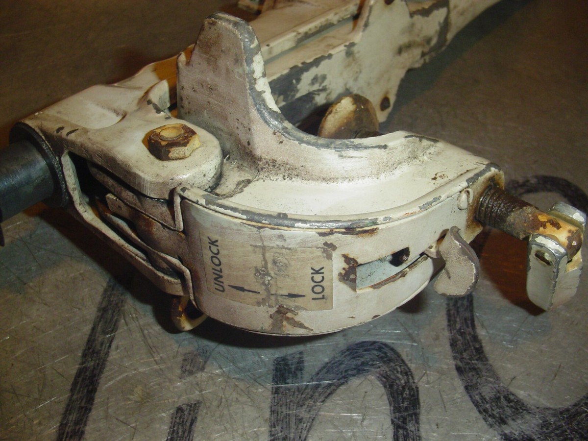 Sears Roebuck, Ted Williams 7.5 hp Outboard - Transom Mount