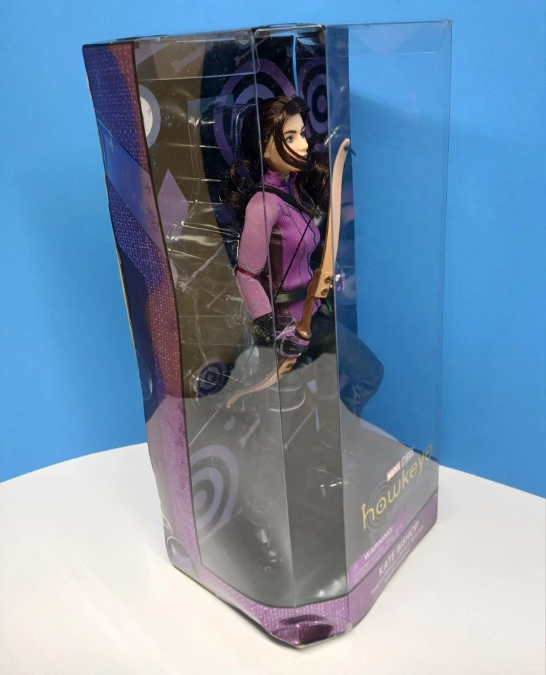 Kate Bishop Special Edition Action Doll 11" Disney Hawkeye ( DAMAGE PACKAGING ) - Image 4 of 4