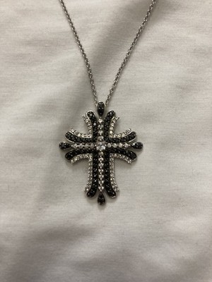 Sterling Silver Vintage Black And White Stone Cross With 18  SS Box Chain