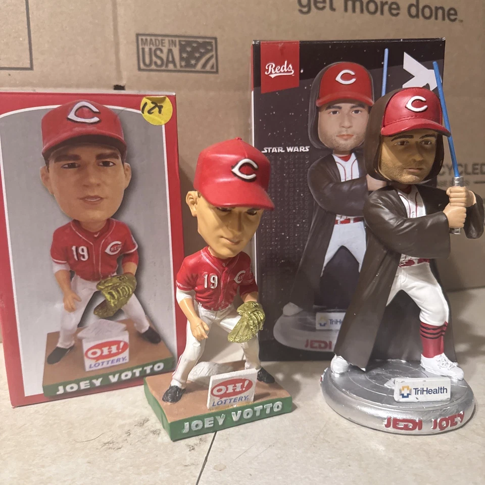 Cincinnati Reds Joey Votto Lot — 2 Bobbleheads Star Wars Gold Glove MLB - Image 3 of 4