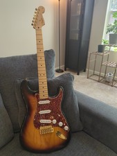 2006 Fender Deluxe Player's Stratocaster Sunburst MZ6 w/ Soft Case