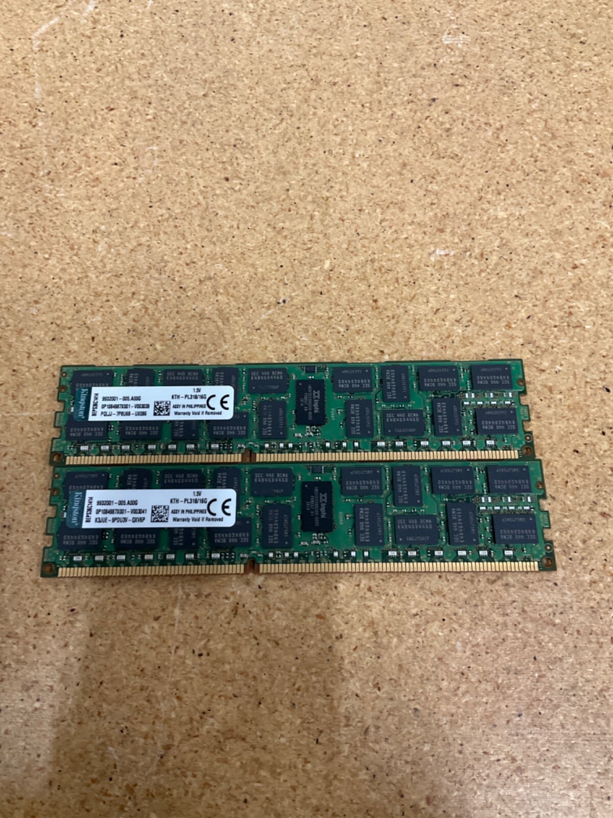 25 Moduli RAM Kingston 16GB DDR3 ECC Per Server HP/Compaq, KTH-PL313LV/16G - Nuovi Sigillati