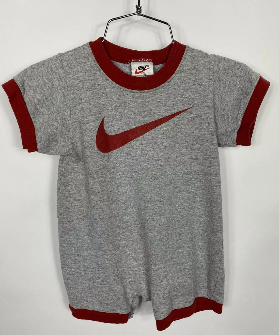 De colección Años 90 Nike Swoosh Una Pieza Mameluco Jersey Timbre 18 Meses Logo Etiqueta Blanca