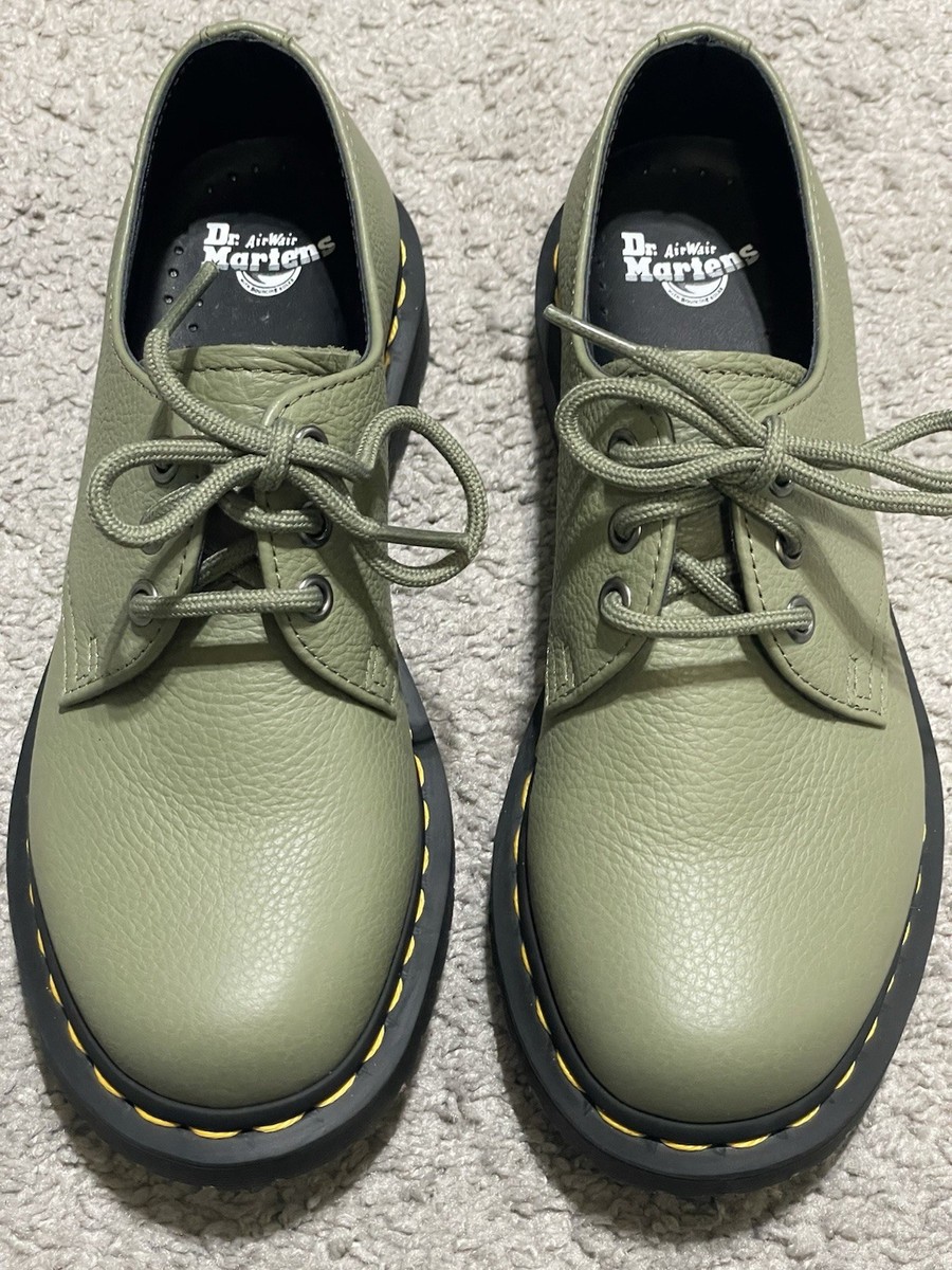 Dr. Martens Khaki Green Leather Oxford Shoes Women's Size 6 NEW