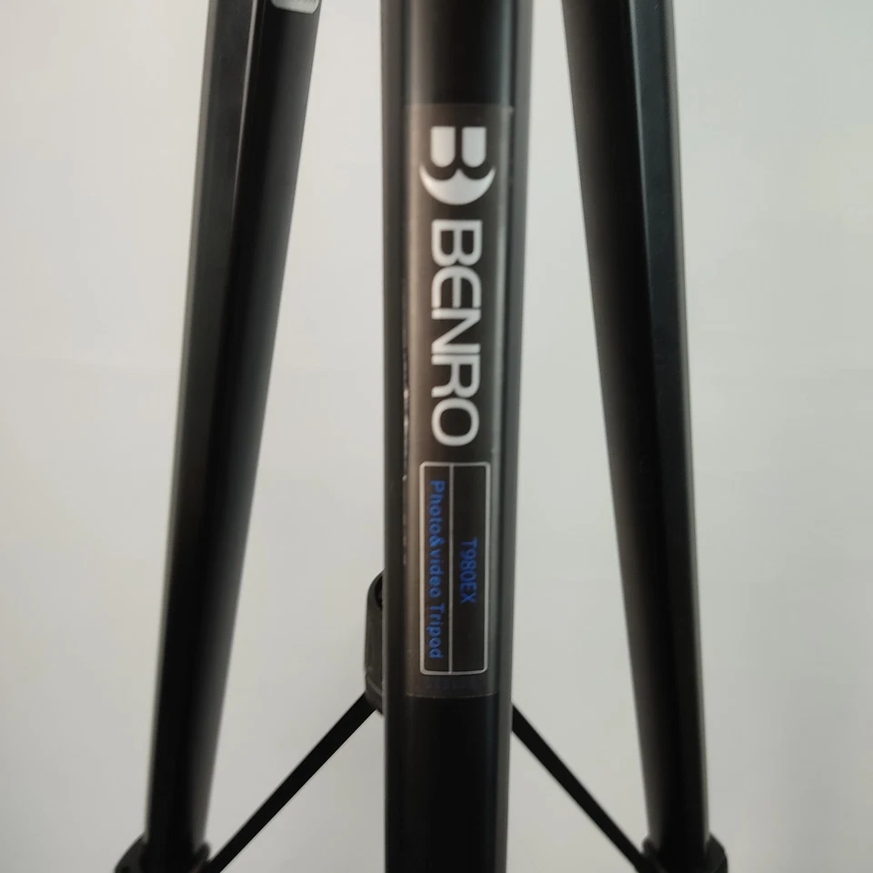 Benro  Camera Tripod Aluminium Adjustable Photo Video Stand Black - Image 2 of 4