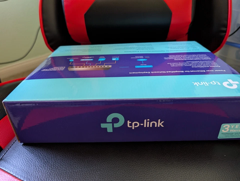 TP-Link TL-SG1210PP POE++ Gigabit Switch - Image 3 of 3