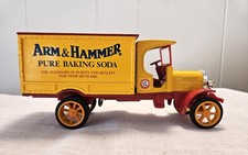 ERTL Collectibles 1925 Kenworth DieCast Coin Bank - Arm  Hammer With Key