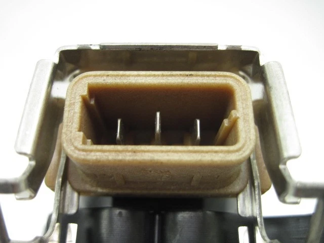 BOBINA DE ENCENDIDO BMW 320i 850i M5 X5 Z3 Z8 1995 95 96 - 03 1748017 735467 Foto 4 de 4