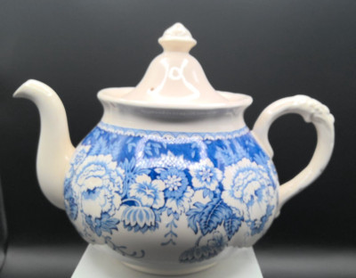 Mason's London Blue and White Crabtree & Evelyn Ironstone Tea Pot