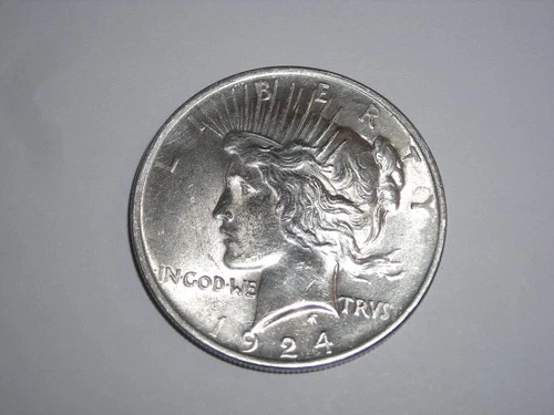 1924 Peace Silver Dollar - Phildeliphia - Good+++ Circulated Condition Look