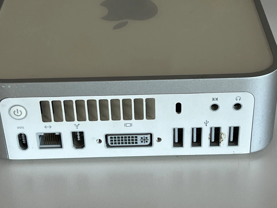 Apple Mac Mini A1176 1.83GHz 1GB RAM 80GB HDD - Not Power On - No Power Adapter - Image 3 of 4