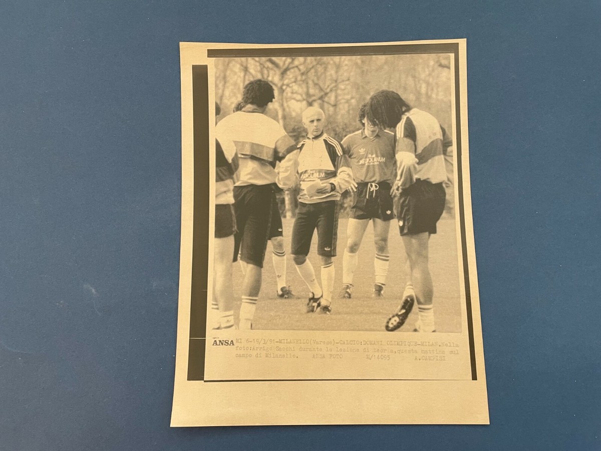 FOTOGRAFIA CALCIO MILAN IN ALLENAMENTO GULLIT