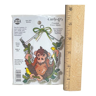W モンキー様 Counted Cross Stitch Kit Curly Q's Monkey 2655 Needle Magic Inc