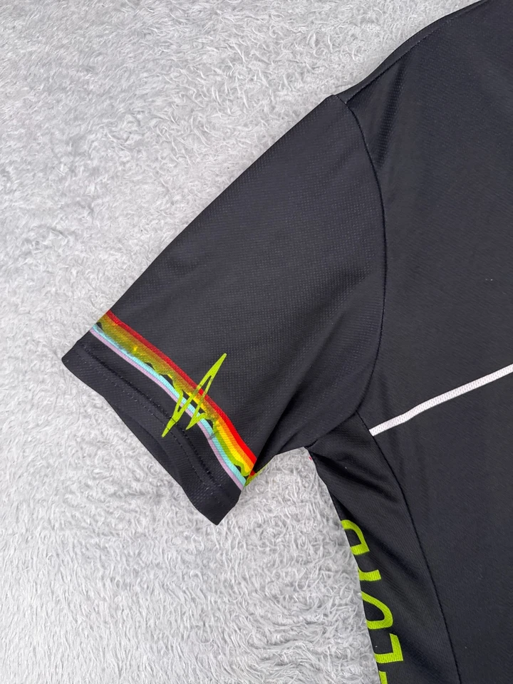 Camiseta Feminina Primal Cycling Extra Grande Preta 1/2 Zíper Rosa Floyd Darkside LEIA - Imagem 3 de 4