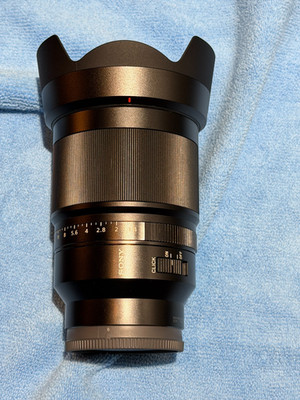 Sony Distagon T* FE 35mm f/1.4 ZA Lens Zeiss E-Mount