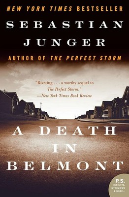 A Death in Belmont Sebastian Junger Taschenbuch Kartoniert / Broschiert Englisch