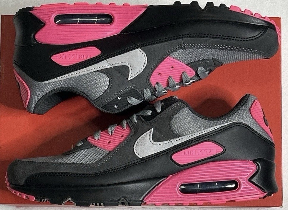 Nike AirMax 90 Classic Rare Shoes Wolf Gray Hyper Pink Mens 13 NEW