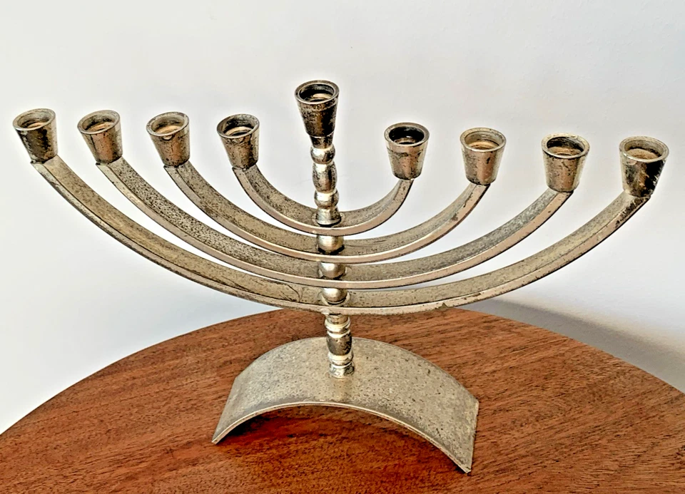Vintage Silver Plated Candleabra Menorah by Karshi 15cm Tall Made in Jerusalem - Image 4 of 4
