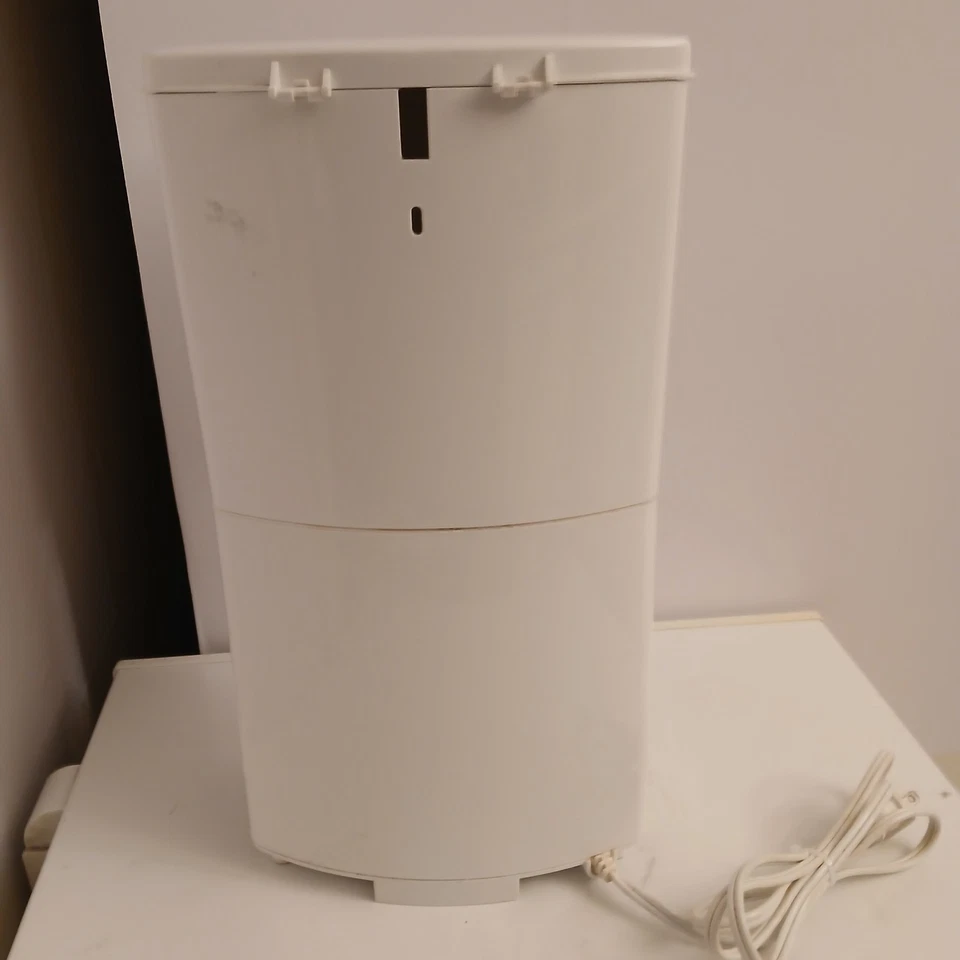 Gevalia KA-865MW Thermal 8 Cup Automatic Option Carafe Coffee Maker White - Image 4 of 4