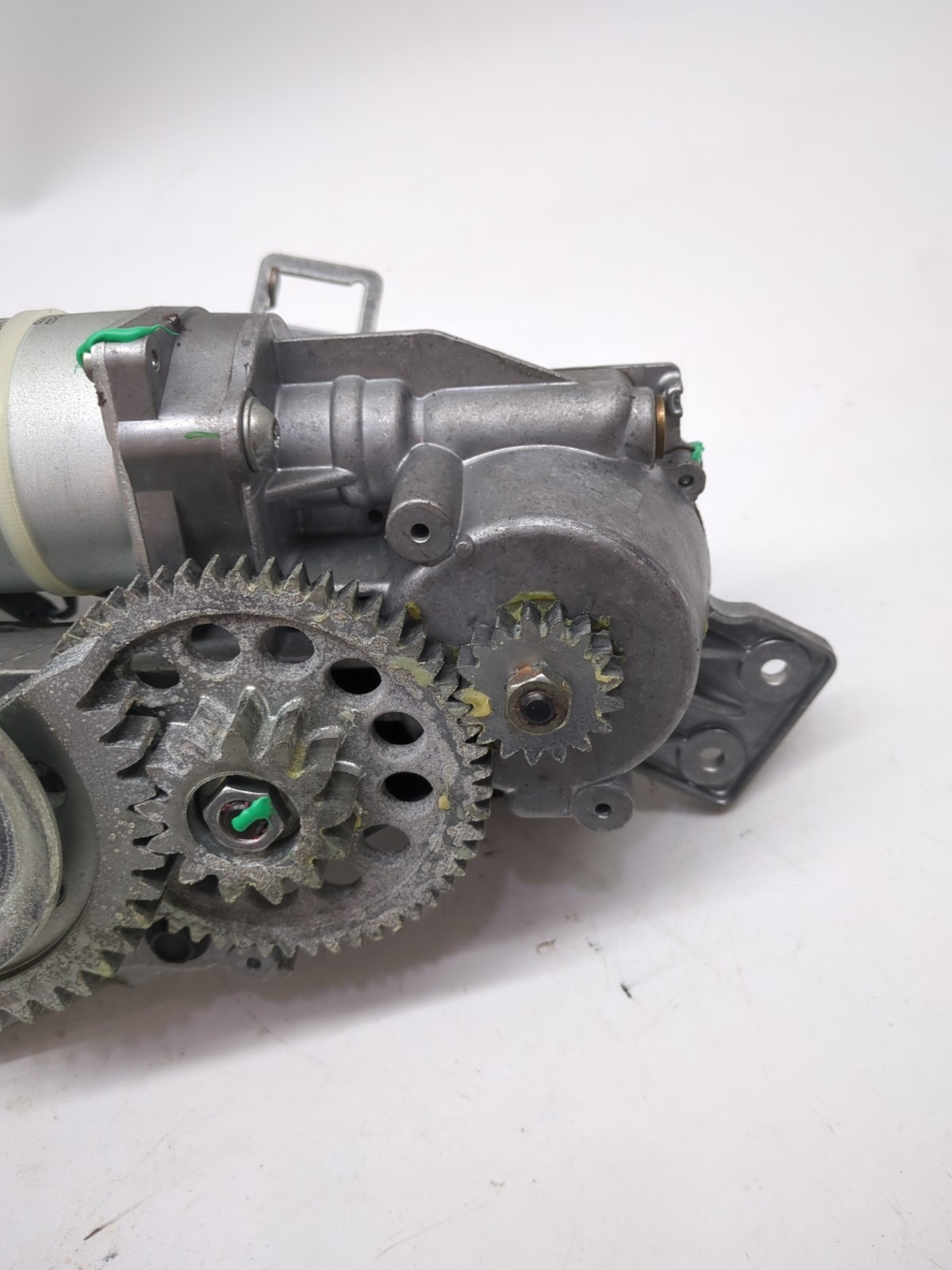 ✅ 2007 - 2014 Cadillac Chevrolet GMC Power Liftgate Tailgate Motor Assembly OEM