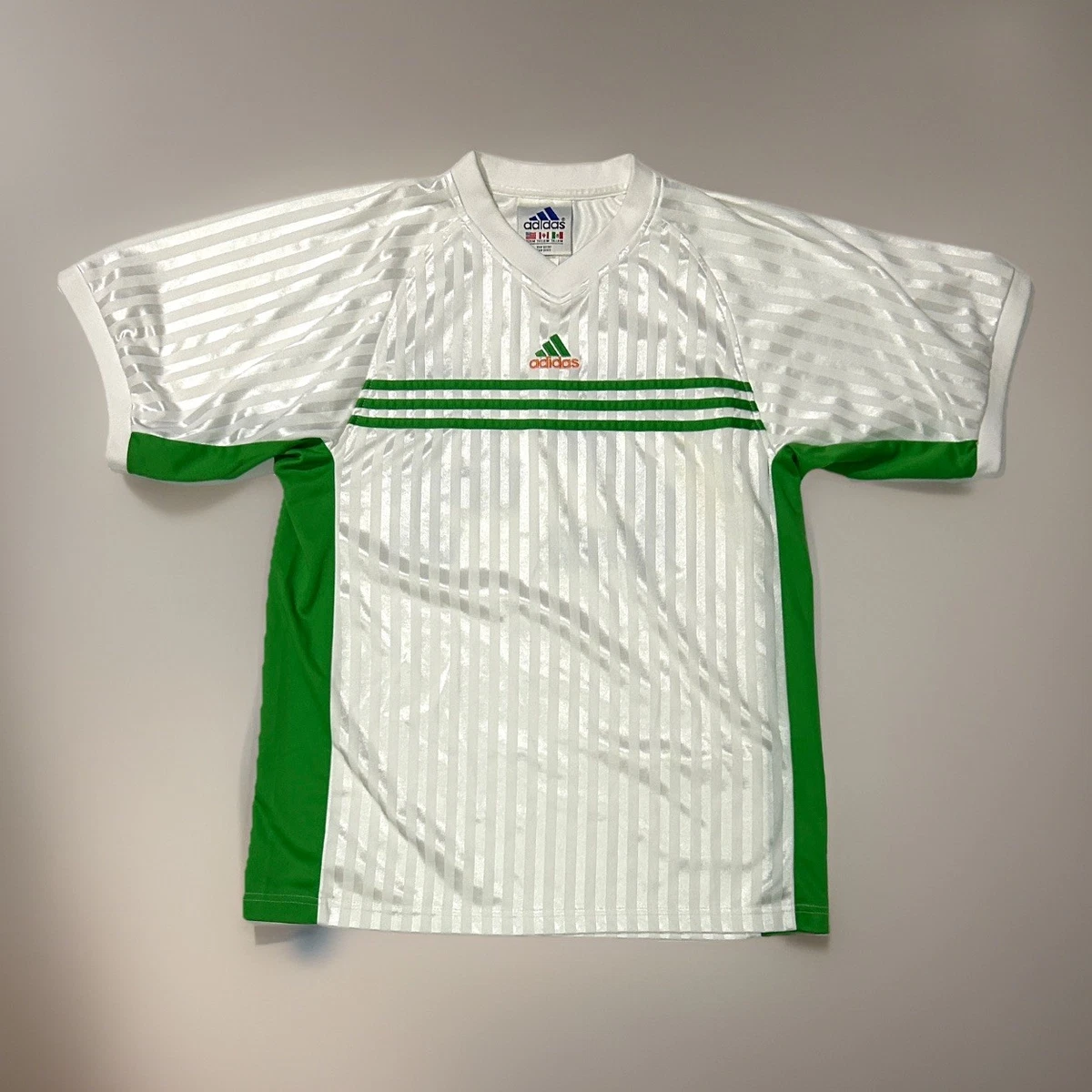 Preços baixos em Antiga Camisa de Futebol da Adidas em roupas de