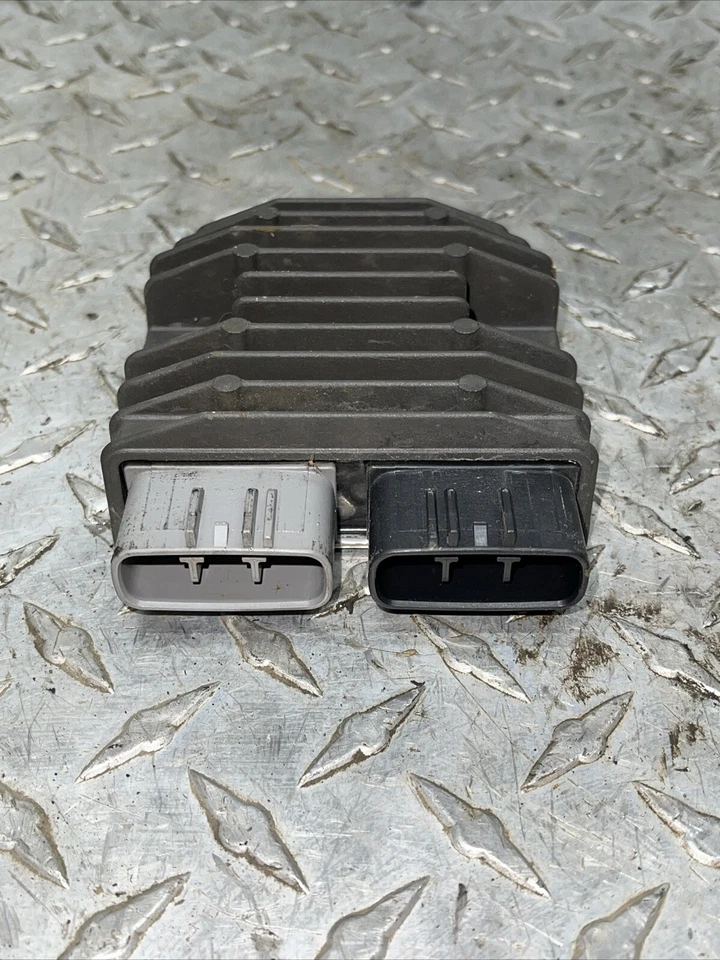 2008 Can-Am Spyder GS 990 выпрямитель напряжения регулятор заряда управления - Изображение 2 из 4