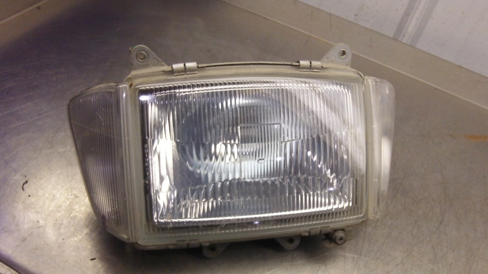 1985 Honda GL 1200 Goldwing Fairing Headlight Assembly GL1200A Limited T35 eBay