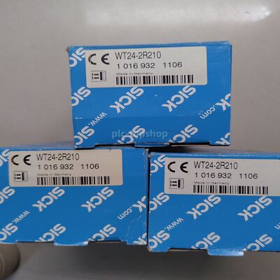 SICK WT24-2R210 Photoelectric Sensor New One Expedited Shipping WT242R210