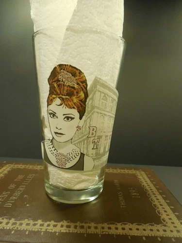Vintage 1995 BREAKFAST AT TIFFANY'S AUDREY HEPBURN GLASSWARE SET glasses AVELA