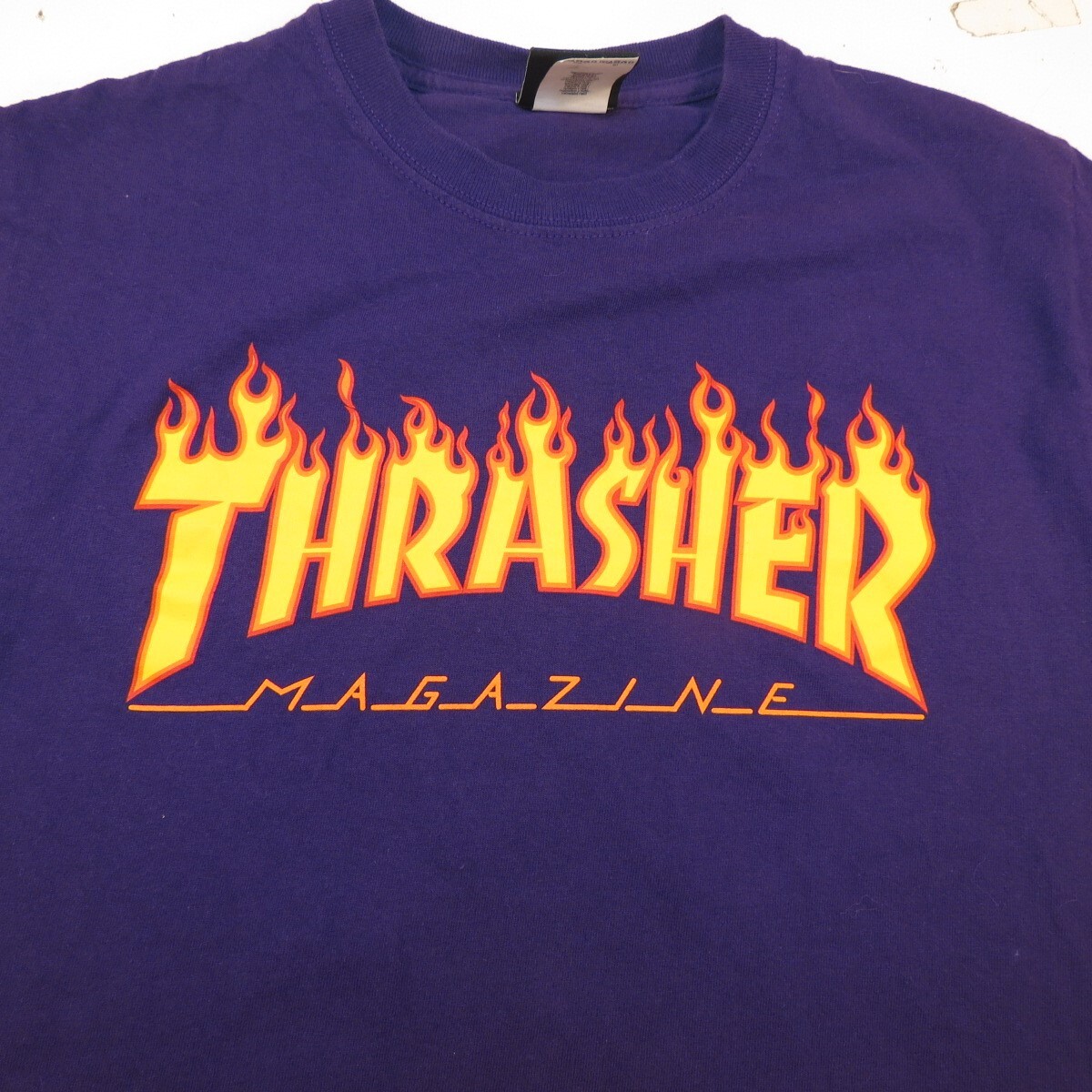 THRASHER MAGAZINE SKATE SKATING TEE T SHIRT Mens S Flamed Logo