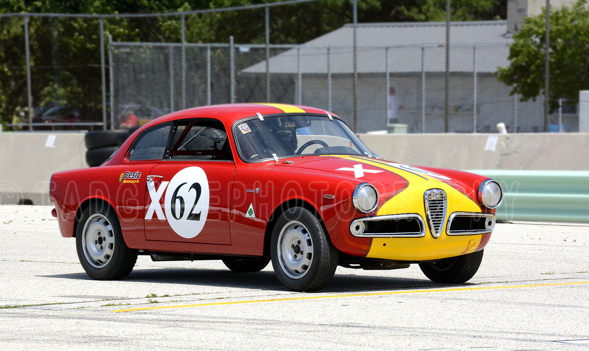 1962 Alfa Romeo Giulia Sport Vintage Classic Race Car Photo 1962 Alfa Romeo Giulia Sport Vintage Classic Race Car Photo
