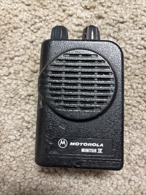 Motorola Minitor IV A03KUS9239AC VHF Stored Voice Pager Programming