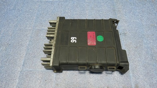 VW Passat / AUDI - Motor Steuergerät ENGINE ECU 893907404A BOSCH 0261200222