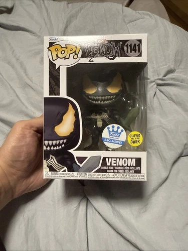Funko Pop! Shop Exclusive Marvel - Glows In The Dark GITD - VENOM #1141