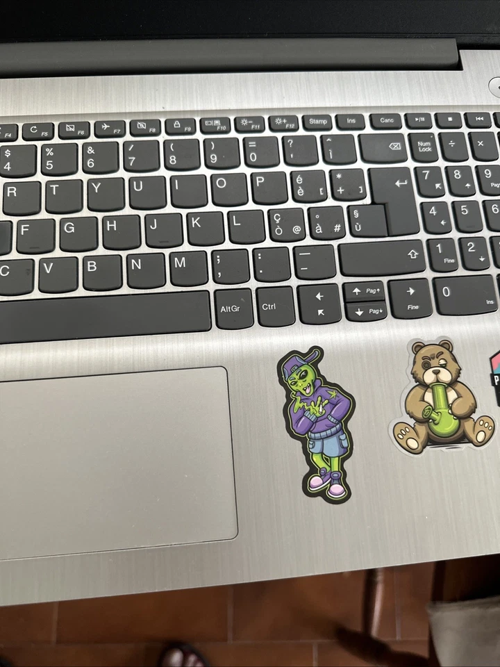 LENOVO IdeaPad 3  15IGL05.  RAM 4GB Intel(R) Celeron(R) N4020 CPU @ 1.10GHz - Immagine 3 di 4