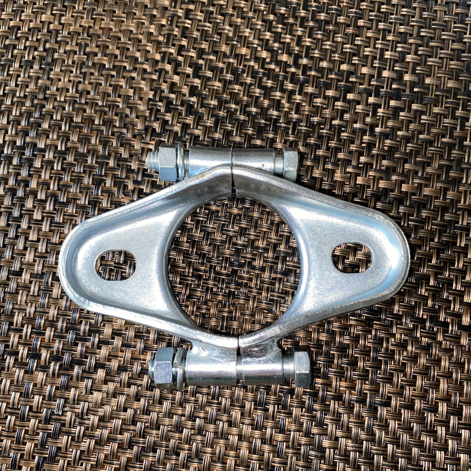 🔥NEW Walker 36132 Exhaust Flange Repair Kit for Brackets Flanges