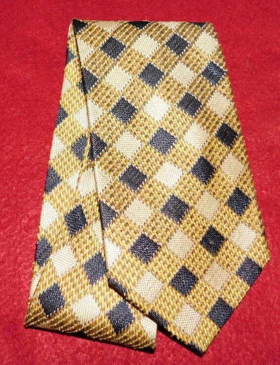 TINO COSMA 意大利制造 黄色/米色/黑色方形摩托车领带 - 设计领带。 — 第 2/3 张图片