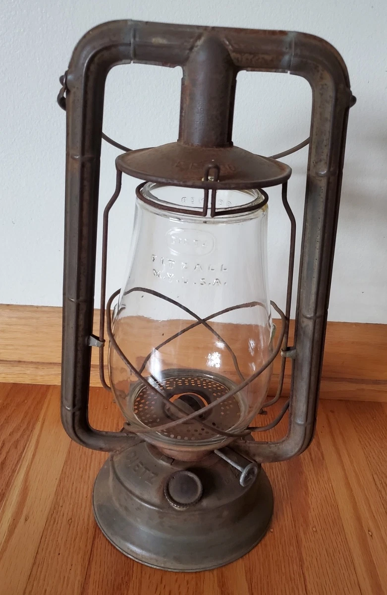 Dietz Monarch Lantern In Collectible Railroad Lanterns & Lamps for