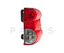 Feu arrière Nissan NV200