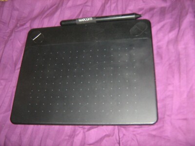 Wacom CTH-490/K Intuos Graphics Touch Tablet WITH PEN Tested