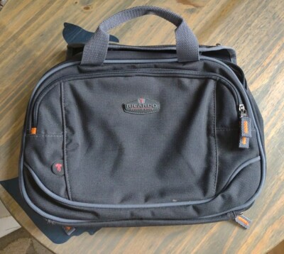 RICARDO BEVERLY HILLS BLACK HANGING TRAVEL BAG 2413 TOILETRIES ORGANIZER  CLEAN!