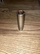 Snap-on Tools USA 1/2" Drive 19mm Metric Deep 12 Point Chrome Socket SM19