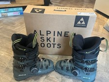 Fischer RC4 110MV BOA Vac Ski Boots UK size 7 .  This seasons model - worn once 