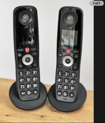 2x BT Digital Home Cordless HD Voice Multi Call Mobilsets Plus BT Smart Hub 2