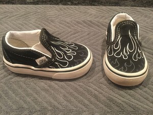 size 4 boys vans