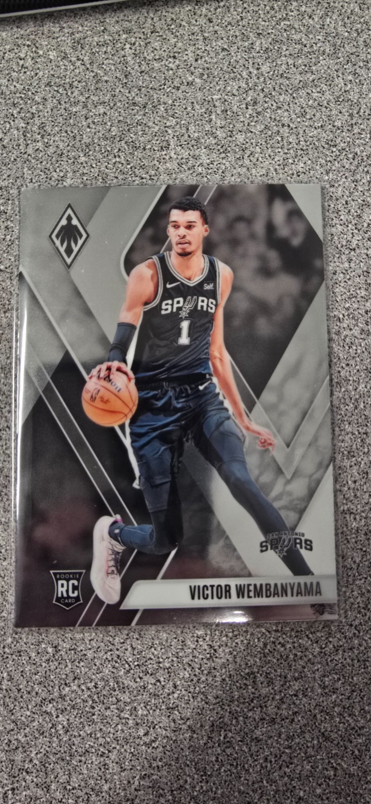 🔥 Victor Wembanyama 🔥 2023-24 Panini Phoenix #256 Rookie San Antonio Spurs 🔥