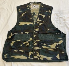 Vintage Duck Bay, Mens Camouflage Hunting Vest Extra Large XL Made In Hong Kong
