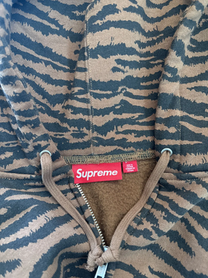 Supreme Small Box Logo Zip Up Hoodie 